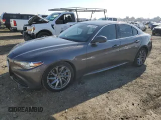 2017 Alfa Romeo Giulia Ti with VIN ZARFAECN5H7542408, listed as a Copart auction lot 42354045 with 118,326 mi miles and Salvage Title. Bid and sale history available at carsss.com. Image 1.
