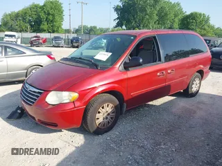 2007 Chrysler Town & Country LX z VIN 2A4GP44R87R190635, wystawiony jako IAAI lot #42279176 z przebiegiem 115 920 mil mil oraz . Historia ofert i sprzedaży dostępna na DreamBid. Obrazek 2.