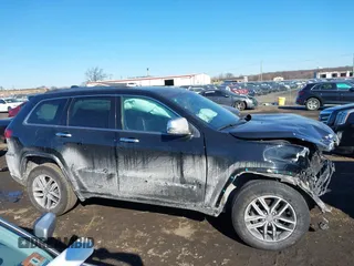 2020 Jeep Grand Cherokee Limited with VIN 1C4RJFBG4LC263810, listed as a IAAI auction lot 41416691 with 64,521 mi miles. Bid and sale history available at carsss.com. Image 14.