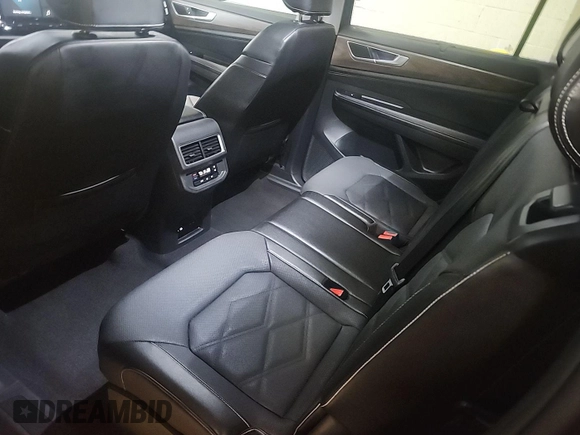 2024 Volkswagen Atlas SE with VIN 1V2HR2CAXRC564175, listed as a IAAI auction lot 42731227 with 14,479 mi miles and . Bid and sale history available at DreamBid. Image 18.