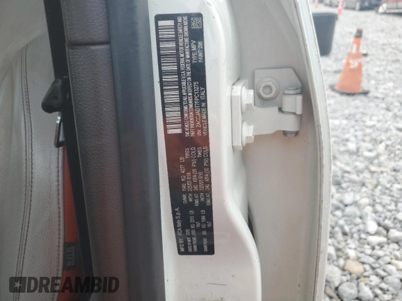 2015 Jeep Renegade Limited with VIN ZACCJADT7FPC13275, listed as a Copart auction lot 46494415 with 159,211 mi miles and Clean title. Bid and sale history available at DreamBid. Image 13.