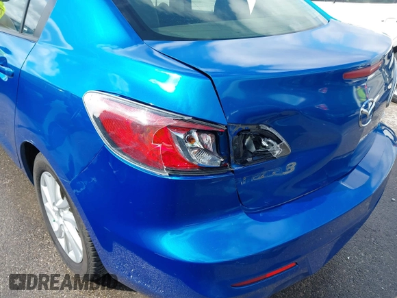 2012 Mazda 3 i Grand Touring with VIN JM1BL1W78C1668363, listed as a IAAI auction lot 41485816 with 190,522 mi miles and . Bid and sale history available at DreamBid. Image 6.
