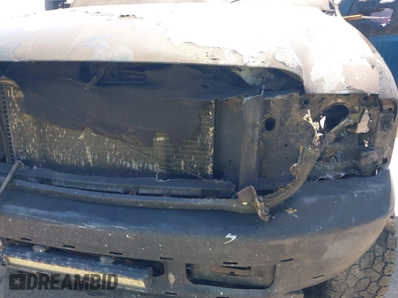 2002 Ford F-250 XL с VIN 1FTNW21FX2ED61521, выставлен на аукционе IAAI как лот 42238542 с пробегом Не указан миль и . История ставок и продаж доступна на DreamBid. Изображение 10.