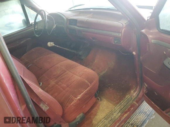 1994 Ford F-150 with VIN 1FTEF14N6RNB76888, listed as a Copart auction lot 48358235 with 274,478 mi miles and Salvage title. Bid and sale history available at DreamBid. Image 8.