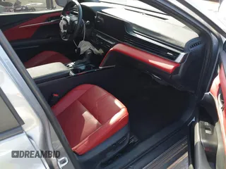 2025 Toyota Camry LE с VIN 4T1DBADK2SU510631, выставлен на аукционе IAAI как лот 41969244 с пробегом 10 039 миль миль и . История ставок и продаж доступна на DreamBid. Изображение 5.