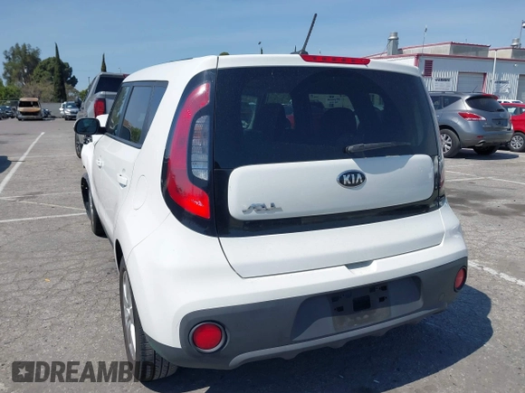 2018 Kia Soul with VIN KNDJN2A25J7539966, listed as a IAAI auction lot 41844263 with 126,286 mi miles. Bid and sale history available at carsss.com. Image 3.