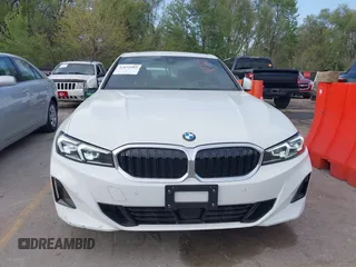 2025 BMW 3 Series 330i xDrive with VIN 3MW89CW00S8F11845, listed as a IAAI auction lot 42052983 with 4,879 mi miles. Bid and sale history available at carsss.com. Image 6.