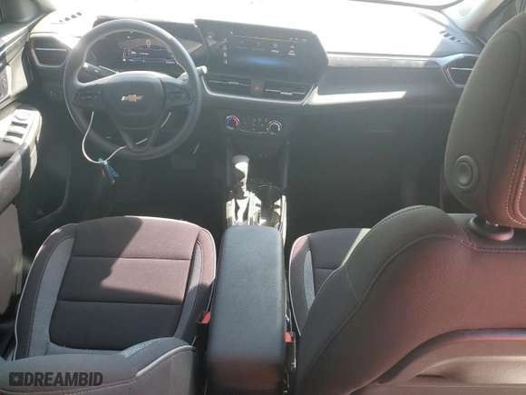 2024 Chevrolet TrailBlazer LS with VIN KL79MMS21RB132524, listed as a Copart auction lot 50181925 with 28,584 mi miles and Salvage Title. Bid and sale history available at carsss.com. Image 8.