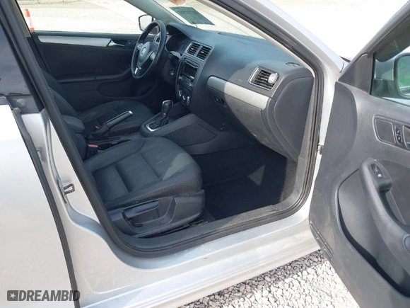 2011 Volkswagen Jetta Sedan TDI with VIN 3VWLL7AJ6BM119172, listed as a IAAI auction lot 41731512 with 130,412 mi miles. Bid and sale history available at carsss.com. Image 5.