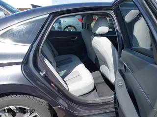 2020 Hyundai Sonata SEL with VIN 5NPEL4JA1LH031695, listed as a IAAI auction lot 41903056 with 33,668 mi miles. Bid and sale history available at carsss.com. Image 8.