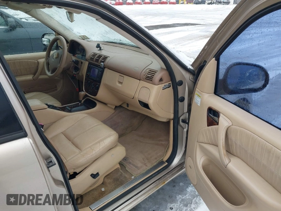 2001 Mercedes-Benz M 320/430/500 with VIN 4JGAB54E91A271230, listed as a IAAI auction lot 41519970 with 229,773 mi miles and . Bid and sale history available at DreamBid. Image 5.