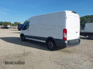 2018 Ford Transit z VIN 1FTYR2CM0JKB10510, wystawiony jako IAAI lot #42403132 z przebiegiem 97 056 mil mil oraz . Historia ofert i sprzedaży dostępna na DreamBid. Obrazek 3.