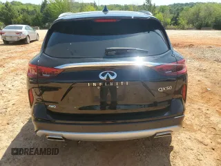 2020 Infiniti QX50 Luxe z VIN 3PCAJ5M35LF109160, wystawiony jako Copart lot #53036845 z przebiegiem 65 318 mil mil oraz Szkody całkowita. Historia ofert i sprzedaży dostępna na DreamBid. Obrazek 6.