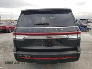 2022 Lincoln Navigator Standard z VIN 5LMJJ3MT9NEL13848, wystawiony jako Copart lot #61149473 z przebiegiem 5 445 mil mil oraz . Historia ofert i sprzedaży dostępna na DreamBid. Obrazek 6.