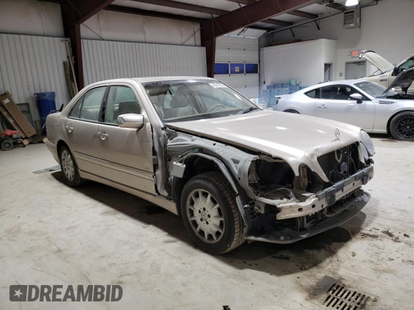 2001 Mercedes-Benz E-Class AWD with VIN WDBJF82J71X043474, listed as a Copart auction lot 45512025 with 59,571 mi miles and Salvage Title. Bid and sale history available at carsss.com. Image 4.