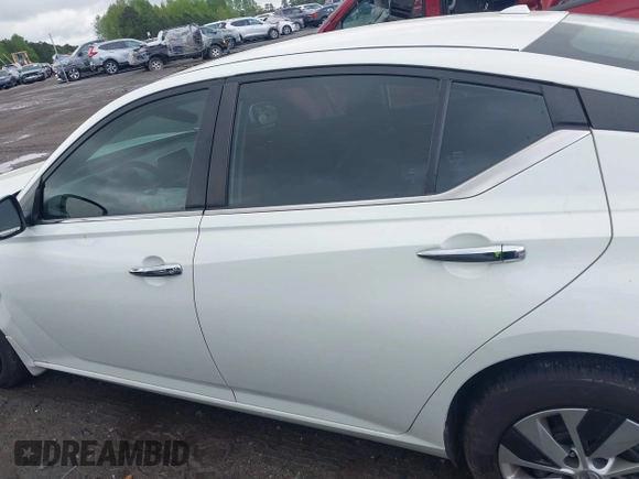 2019 Nissan Altima S z VIN 1N4BL4BV0KC194746, wystawiony jako IAAI lot #42023705 z przebiegiem 154 814 mil mil oraz . Historia ofert i sprzedaży dostępna na DreamBid. Obrazek 14.