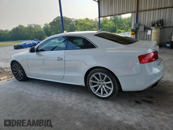 2015 Audi A5 Premium Plus z VIN WAUMFAFR1FA038154, wystawiony jako Copart lot #58975375 z przebiegiem 122 478 mil mil oraz Czysty tytuł • Clean title. Historia ofert i sprzedaży dostępna na DreamBid. Obrazek 2.