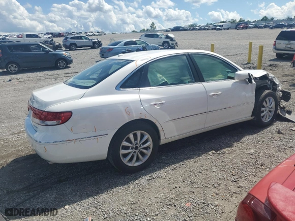 2007 Hyundai Azera SE with VIN KMHFC46F57A208265, listed as a Copart auction lot 61938234 with 95,419 mi miles and Salvage Title. Bid and sale history available at carsss.com. Image 3.