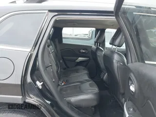 2018 Jeep Cherokee Latitude Plus z VIN 1C4PJLLB8JD537848, wystawiony jako IAAI lot #42105562 z przebiegiem 158 602 mil mil oraz . Historia ofert i sprzedaży dostępna na DreamBid. Obrazek 8.