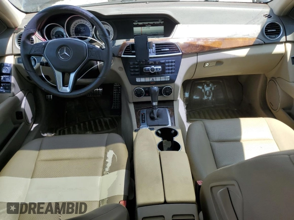 2014 Mercedes-Benz C 250 Sport with VIN WDDGF4HBXEG218784, listed as a Copart auction lot 60883725 with 156,214 mi miles and Clean title. Bid and sale history available at DreamBid. Image 8.