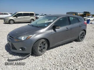 2013 Ford Focus SE with VIN 1FADP3K27DL263111, listed as a Copart auction lot 49594375 with 38,998 mi miles and Salvage Title. Bid and sale history available at carsss.com. Image 1.