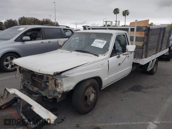 1988 Toyota Pickup с VIN JT5RN75U2J0020695, выставлен на аукционе IAAI как лот 42206950 с пробегом 75 326 миль миль и . История ставок и продаж доступна на DreamBid. Изображение 17.