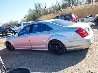 2010 Mercedes-Benz S-Class S 550 with VIN WDDNG8GB3AA317389, listed as a IAAI auction lot 41922862 with 219,260 mi miles. Bid and sale history available at carsss.com. Image 15.