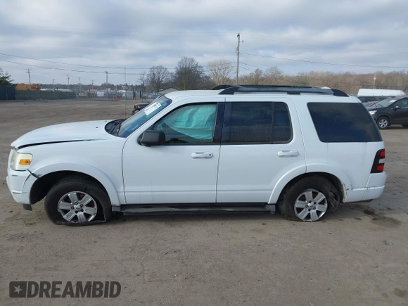2009 Ford Explorer XLT z VIN 1FMEU73E89UA39544, wystawiony jako IAAI lot #41007332 z przebiegiem 177 125 mil mil oraz . Historia ofert i sprzedaży dostępna na DreamBid. Obrazek 14.