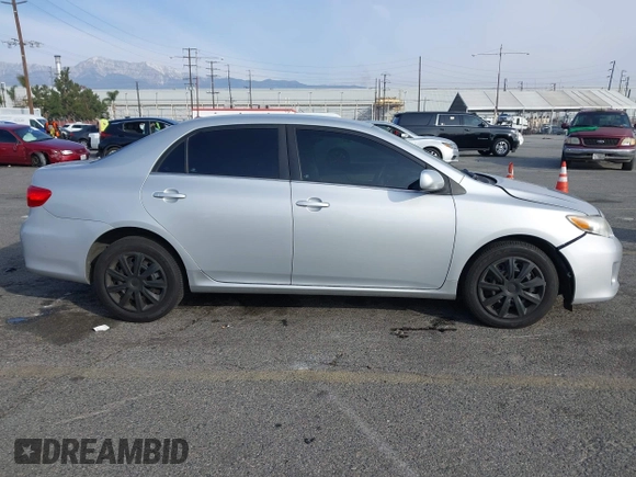 2013 Toyota Corolla L with VIN 2T1BU4EE0DC104010, listed as a IAAI auction lot 41473768 with 67,808 mi miles. Bid and sale history available at carsss.com. Image 14.