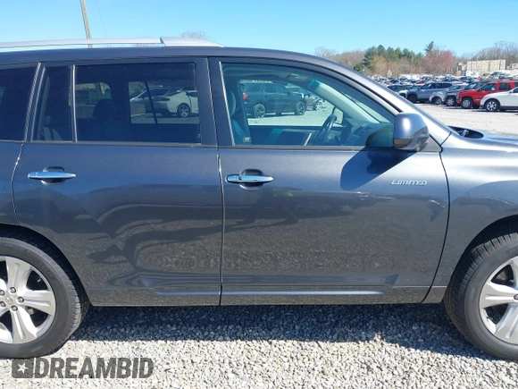 2010 Toyota Highlander Limited with VIN 5TDDK3EH4AS019886, listed as a IAAI auction lot 41846122 with 223,381 mi miles and . Bid and sale history available at DreamBid. Image 13.