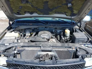 2002 Chevrolet Silverado 2500HD LS with VIN 1GCHK23U82F237150, listed as a IAAI auction lot 41918083 with 173,724 mi miles. Bid and sale history available at carsss.com. Image 10.