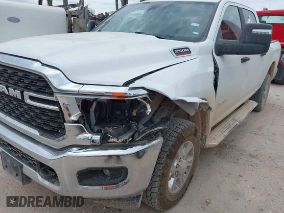 2024 Ram 2500 Big Horn with VIN 3C6UR5DL7RG311210, listed as a IAAI auction lot 42553450 with 43,726 mi miles and . Bid and sale history available at DreamBid. Image 6.