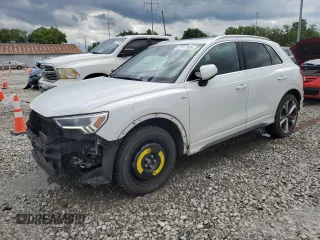 2019 Audi Q3 Technik z VIN WA1FECF32K1083923, wystawiony jako Copart lot #57647505 z przebiegiem 51 494 mil mil oraz Szkoda całkowita • Salvage title. Historia ofert i sprzedaży dostępna na DreamBid. Obrazek 1.