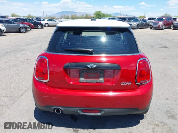 2016 MINI Hardtop with VIN WMWXP5C57G2D14564, listed as a IAAI auction lot 42401298 with 63,151 mi miles and . Bid and sale history available at DreamBid. Image 17.