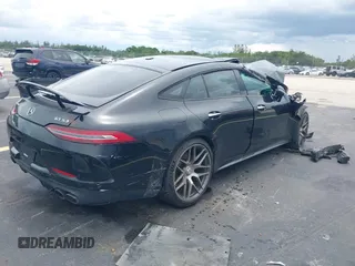 2022 Mercedes-Benz AMG GT 53 z VIN W1K7X6BB6NA045124, wystawiony jako IAAI lot #42637008 z przebiegiem Nie podano mil oraz . Historia ofert i sprzedaży dostępna na DreamBid. Obrazek 4.