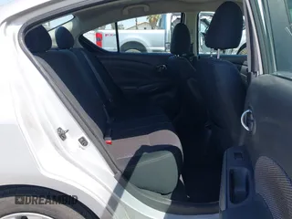 2019 Nissan Versa SV z VIN 3N1CN7AP9KL867893, wystawiony jako IAAI lot #42100542 z przebiegiem 105 962 mil mil oraz . Historia ofert i sprzedaży dostępna na DreamBid. Obrazek 8.