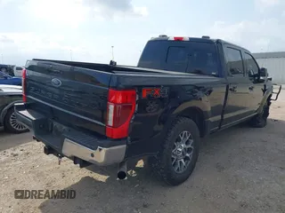 2020 Ford F-250 XL z VIN 1FT7W2BN1LEE18561, wystawiony jako IAAI lot #42178103 z przebiegiem 103 408 mil mil oraz . Historia ofert i sprzedaży dostępna na DreamBid. Obrazek 4.
