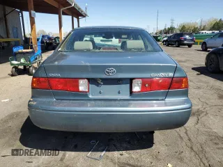 2001 Toyota Camry CE z VIN JT2BG22K410538709, wystawiony jako Copart lot #53295905 z przebiegiem 223 115 mil mil oraz Szkoda całkowita • Salvage title. Historia ofert i sprzedaży dostępna na DreamBid. Obrazek 6.