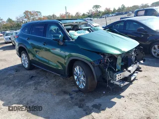 2023 Toyota Highlander L z VIN 5TDKDRAH9PS501742, wystawiony jako IAAI lot #41321671 z przebiegiem 19 981 mil mil oraz . Historia ofert i sprzedaży dostępna na DreamBid. Obrazek 1.