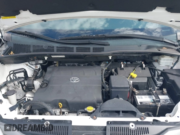 2011 Toyota Sienna XLE with VIN 5TDDK3DC6BS029472, listed as a IAAI auction lot 41554859 with 145,393 mi miles. Bid and sale history available at carsss.com. Image 10.