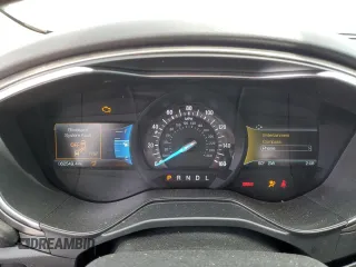 2020 Ford Fusion SE z VIN 3FA6P0HD1LR107923, wystawiony jako Copart lot #48995215 z przebiegiem 62 549 mil mil oraz Nie do naprawy • Non repairable. Historia ofert i sprzedaży dostępna na DreamBid. Obrazek 9.