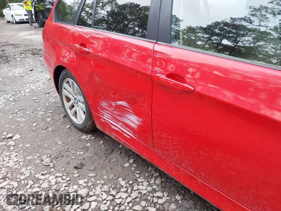 2006 BMW 3 Series 325xi z VIN WBAVT13526KW23205, wystawiony jako IAAI lot #42707089 z przebiegiem 179 376 mil mil oraz . Historia ofert i sprzedaży dostępna na DreamBid. Obrazek 13.