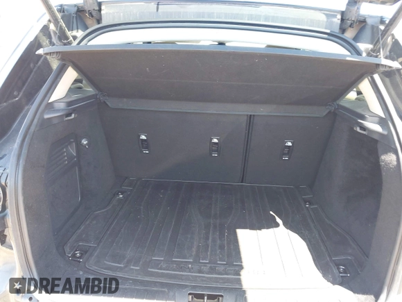 2016 Land Rover Range Rover Evoque SE with VIN SALVP2BG1GH149819, listed as a IAAI auction lot 42288558 with 94,519 mi miles and . Bid and sale history available at DreamBid. Image 18.