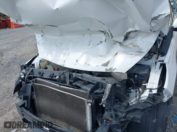 2019 Kia Sorento LX with VIN 5XYPG4A32KG551151, listed as a IAAI auction lot 41883260 with 126,600 mi miles and . Bid and sale history available at carsss.com. Image 6.