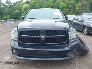 2017 Ram 1500 Tradesman с VIN 1C6RR7FG2HS620527, выставлен на аукционе IAAI как лот 42270624 с пробегом 128 704 миль миль и . История ставок и продаж доступна на DreamBid. Изображение 12.