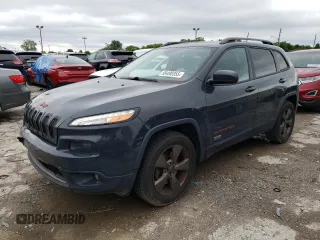 2016 Jeep Cherokee Latitude with VIN 1C4PJMCB2GW250413, listed as a Copart auction lot 59490355 with 122,332 mi miles and Clean title. Bid and sale history available at DreamBid. Image 1.