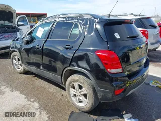 2021 Chevrolet Trax LT with VIN KL7CJLSB1MB308389, listed as a IAAI auction lot 41856938 with 85,862 mi miles. Bid and sale history available at carsss.com. Image 3.