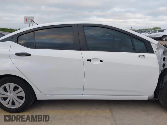 2022 Nissan Versa S z VIN 3N1CN8DV2NL821813, wystawiony jako IAAI lot #42163493 z przebiegiem 88 645 mil mil oraz . Historia ofert i sprzedaży dostępna na DreamBid. Obrazek 14.