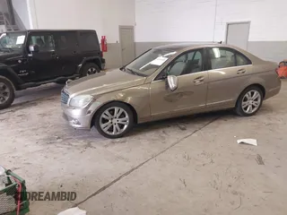2008 Mercedes-Benz C-Class 3.0L Sport with VIN WDDGF81X18F076882, listed as a IAAI auction lot 41994510 with 163,938 mi miles. Bid and sale history available at carsss.com. Image 17.