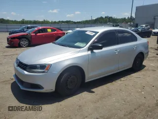 2014 Volkswagen Jetta S с VIN 3VW2K7AJ0EM408552, выставлен на аукционе Copart как лот 61991965 с пробегом 96 956 миль миль и Чистый • Clean title. История ставок и продаж доступна на DreamBid. Изображение 1.